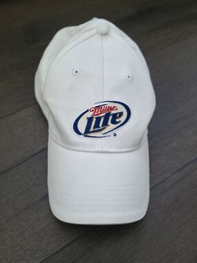 Miller Lite White Baseball Cap‎